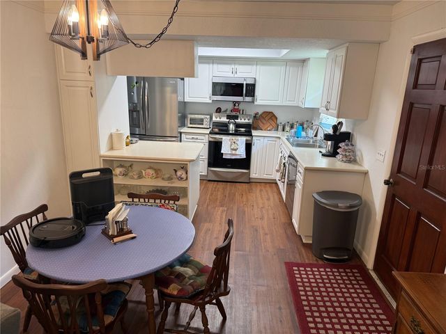 1141 COUNTY ROAD 457, Lake Panasoffkee, FL 33538