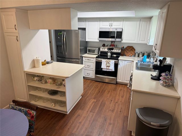 1141 COUNTY ROAD 457, Lake Panasoffkee, FL 33538