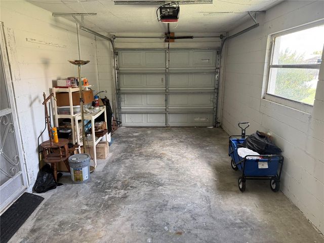 1141 COUNTY ROAD 457, Lake Panasoffkee, FL 33538