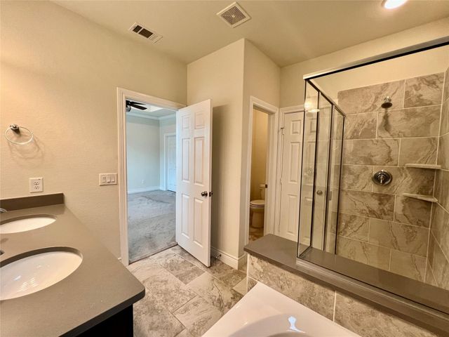 10916 Cannes Memorial Drive, Houston, TX 77043