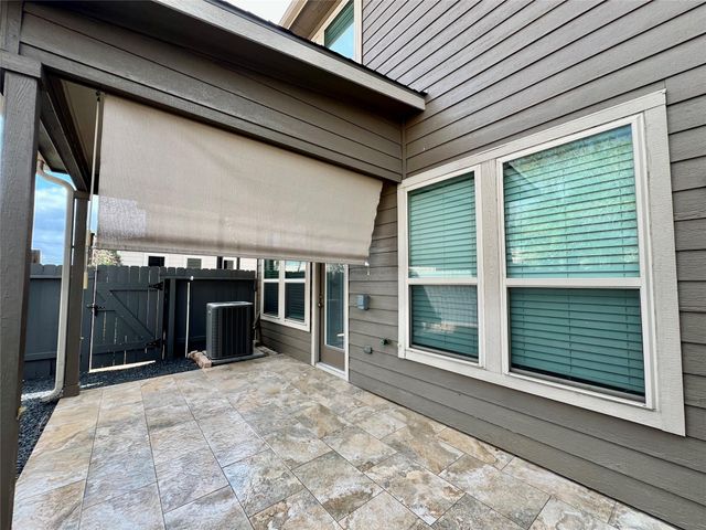 10916 Cannes Memorial Drive, Houston, TX 77043