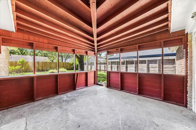 9623 Vogue Lane, Houston, TX 77080