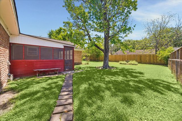 9623 Vogue Lane, Houston, TX 77080