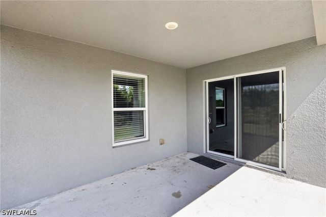 3911 14th ST SW, Lehigh Acres, FL 33976