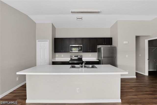 3911 14th ST SW, Lehigh Acres, FL 33976