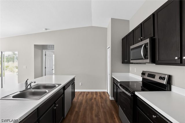 3911 14th ST SW, Lehigh Acres, FL 33976