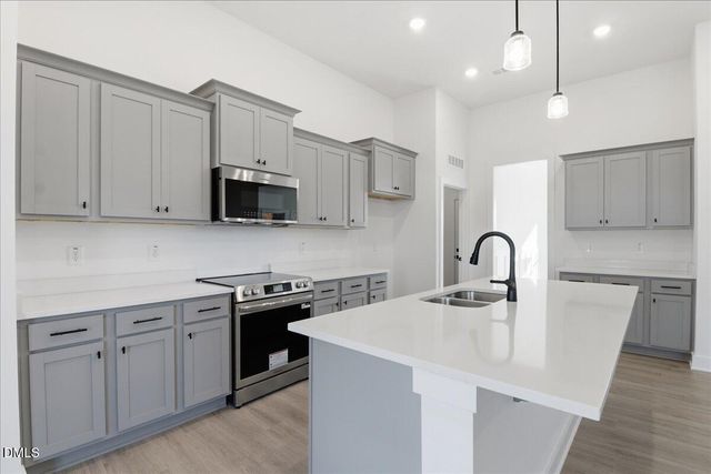 103 Manchester Court, La Grange, NC 28551