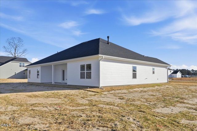 103 Manchester Court, La Grange, NC 28551