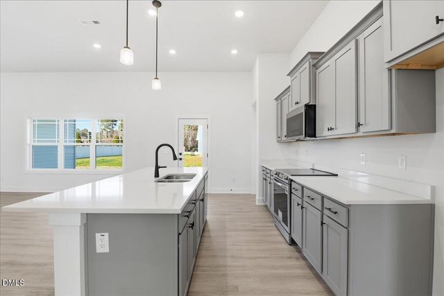 103 Manchester Court, La Grange, NC 28551