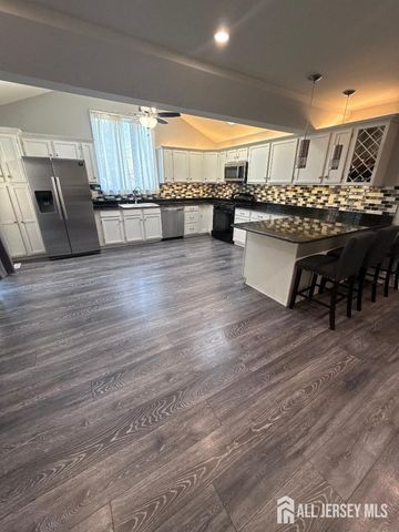 4 Davids Lane, Howell, NJ 07731