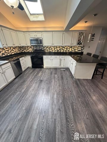 4 Davids Lane, Howell, NJ 07731