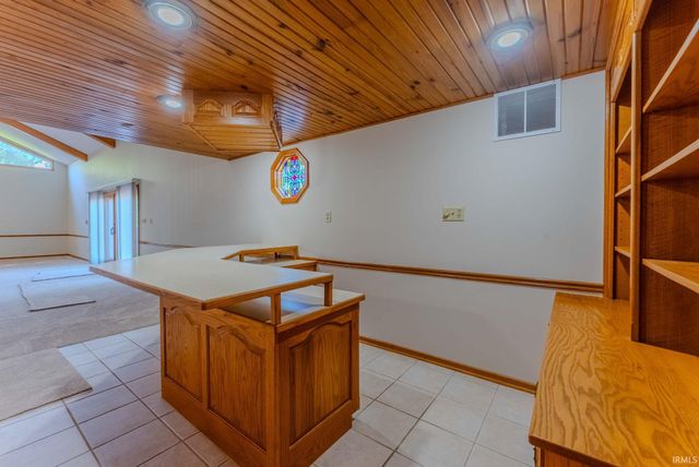 631 Crown Hill Drive, Wabash, IN 46992