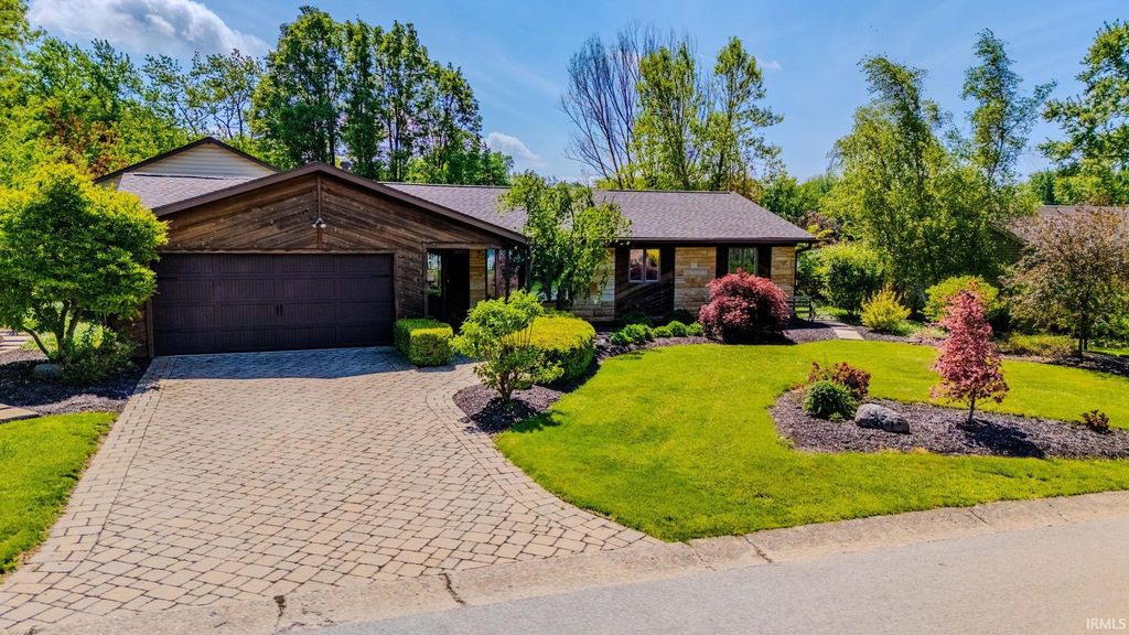 631 Crown Hill Drive, Wabash, IN 46992