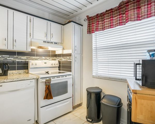 3531 Inverrary Drive 107, Lauderhill, FL 33319