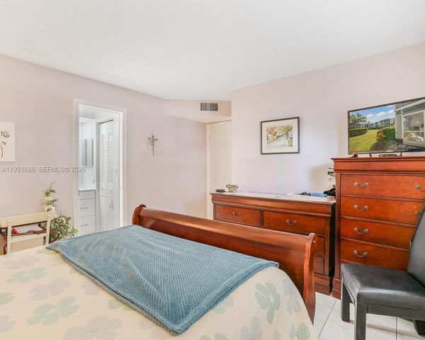 3531 Inverrary Drive 107, Lauderhill, FL 33319