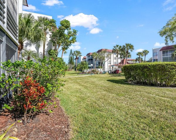 3531 Inverrary Drive 107, Lauderhill, FL 33319