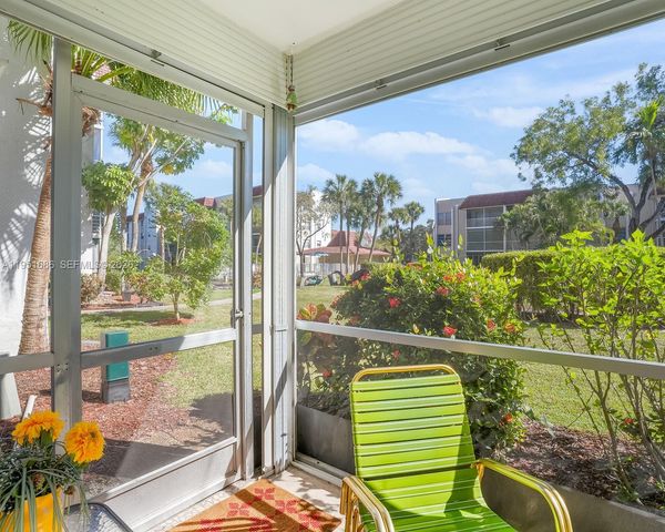 3531 Inverrary Drive 107, Lauderhill, FL 33319