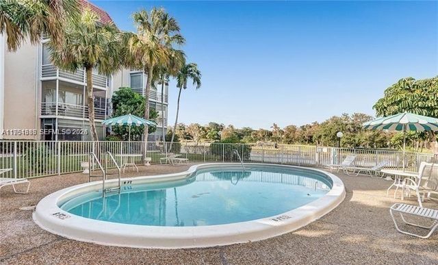 3531 Inverrary Drive 107, Lauderhill, FL 33319