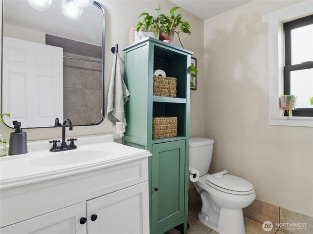 1511 S 17th Street, Tacoma, WA 98405
