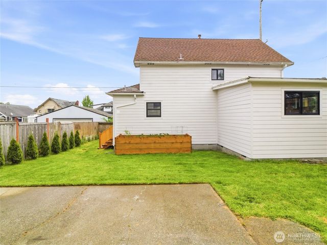 1511 S 17th Street, Tacoma, WA 98405