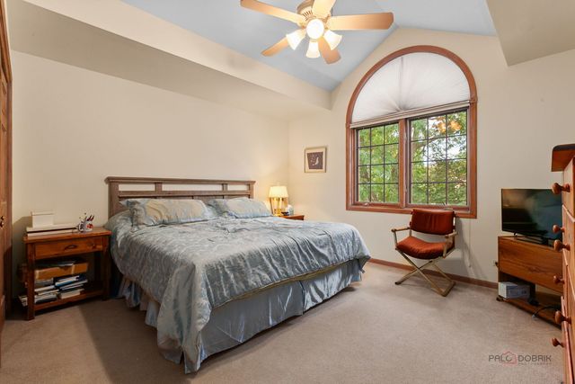 1130 New Trier Court, Wilmette, IL 60091