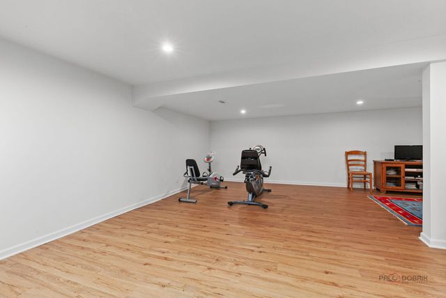 1130 New Trier Court, Wilmette, IL 60091