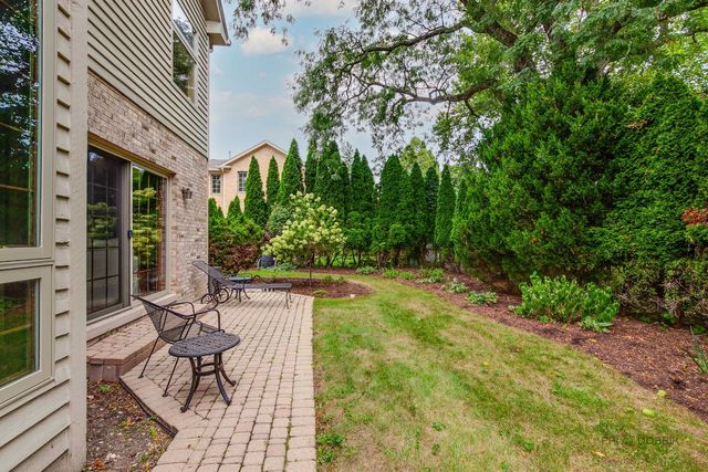 1130 New Trier Court, Wilmette, IL 60091