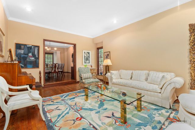 1130 New Trier Court, Wilmette, IL 60091