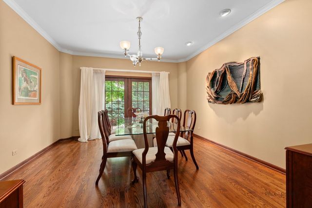 1130 New Trier Court, Wilmette, IL 60091