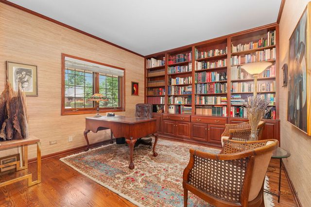 1130 New Trier Court, Wilmette, IL 60091