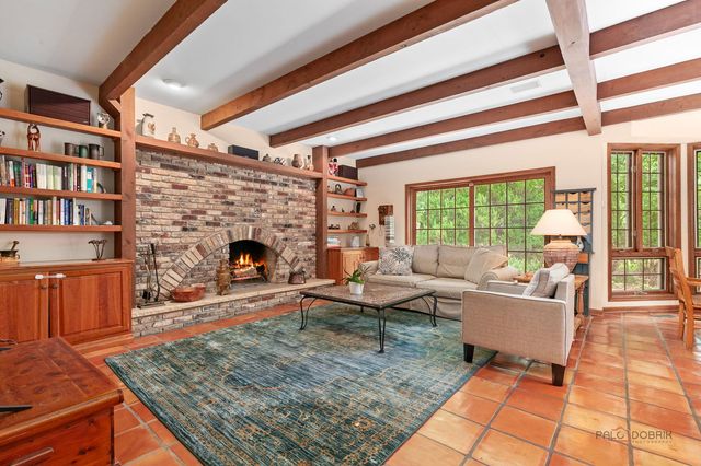 1130 New Trier Court, Wilmette, IL 60091