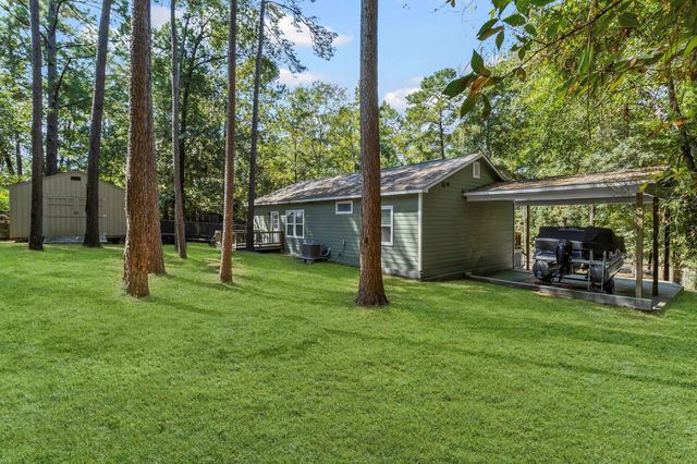 495 Oak Tree Drive, Point Blank, TX 77364