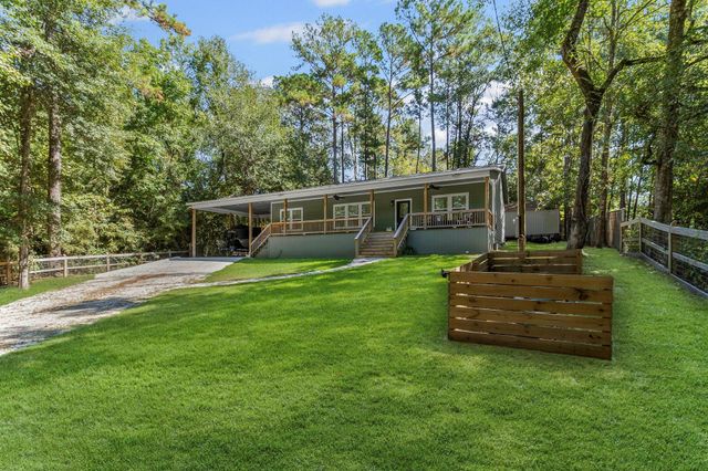 495 Oak Tree Drive, Point Blank, TX 77364