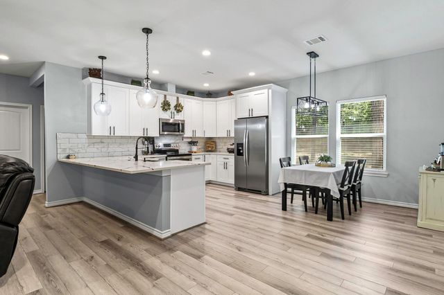 495 Oak Tree Drive, Point Blank, TX 77364