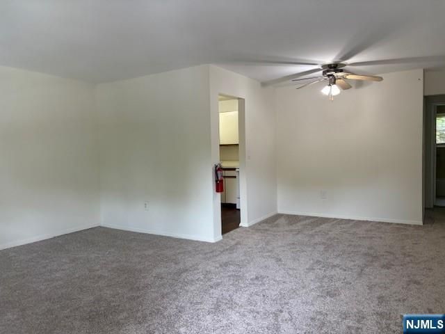 117 Treetop 61, Bloomingdale, NJ 07403
