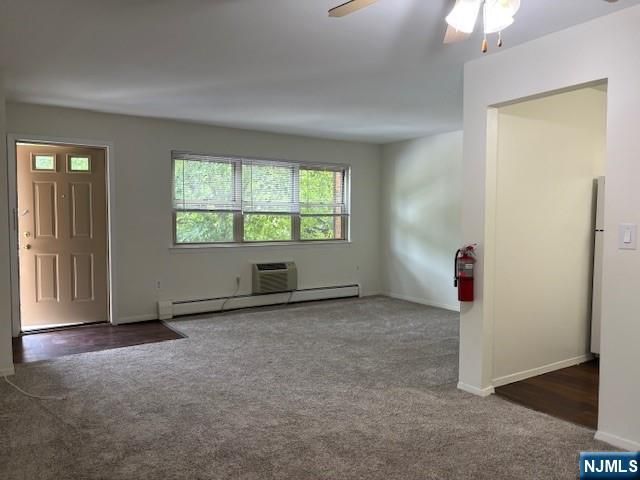 117 Treetop 61, Bloomingdale, NJ 07403