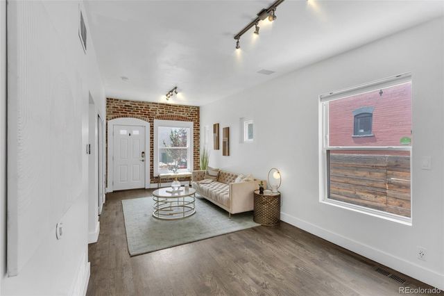 2539 W 27th Avenue, Denver, CO 80211