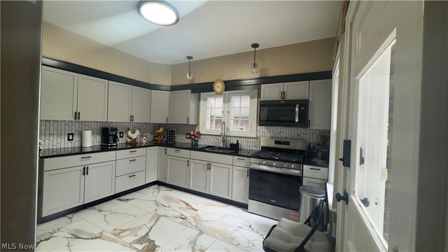 132 Jennette Drive, Boardman, OH 44512