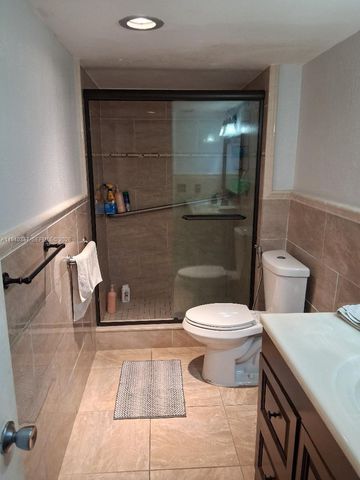1400 Saint Charles Place 524, Pembroke Pines, FL 33026
