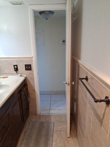 1400 Saint Charles Place 524, Pembroke Pines, FL 33026