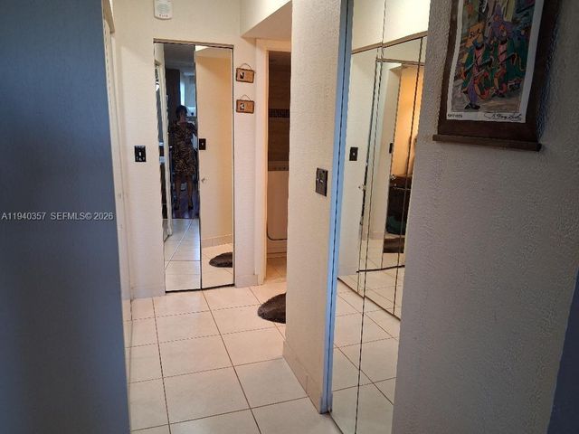 1400 Saint Charles Place 524, Pembroke Pines, FL 33026