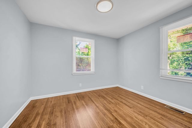 108 Meadowbrook Dr, Clarksville, TN 37042
