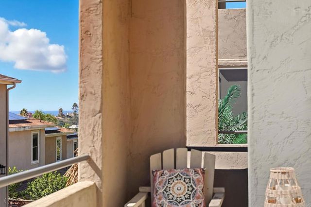 553 Hygeia Ave. Avenue A, Encinitas, CA 92024