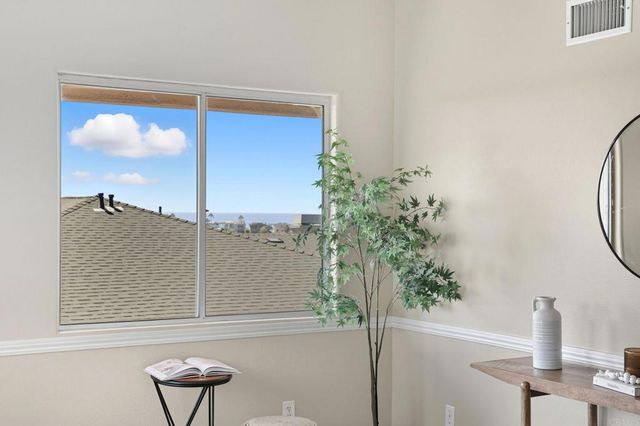 553 Hygeia Ave. Avenue A, Encinitas, CA 92024