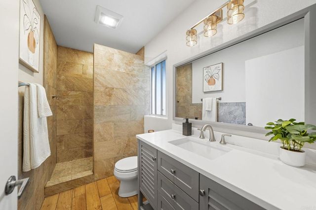 553 Hygeia Ave. Avenue A, Encinitas, CA 92024