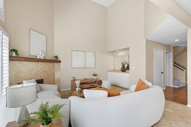 553 Hygeia Ave. Avenue A, Encinitas, CA 92024