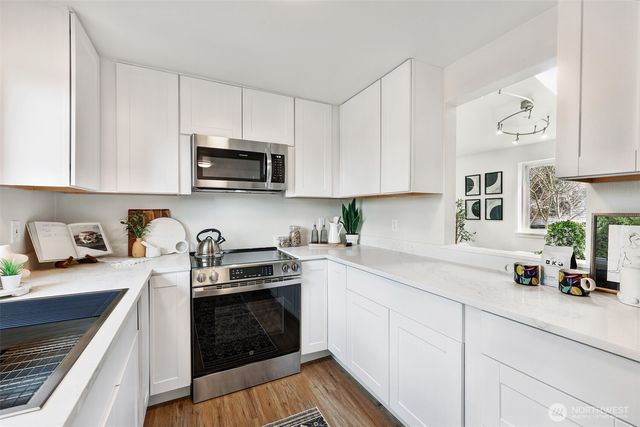 7737 12th Avenue SW, Seattle, WA 98106