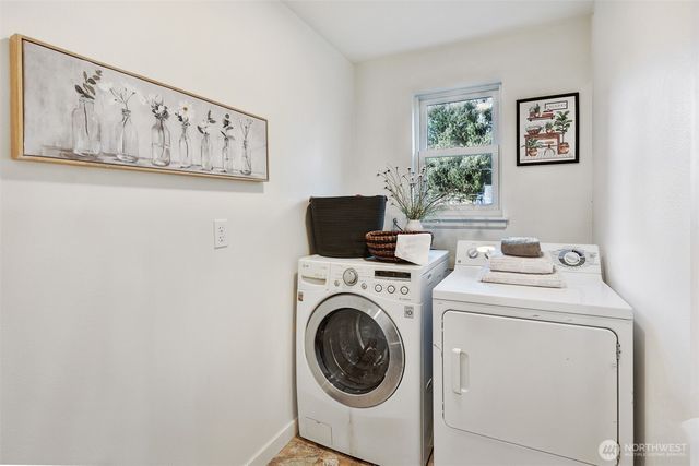 7737 12th Avenue SW, Seattle, WA 98106