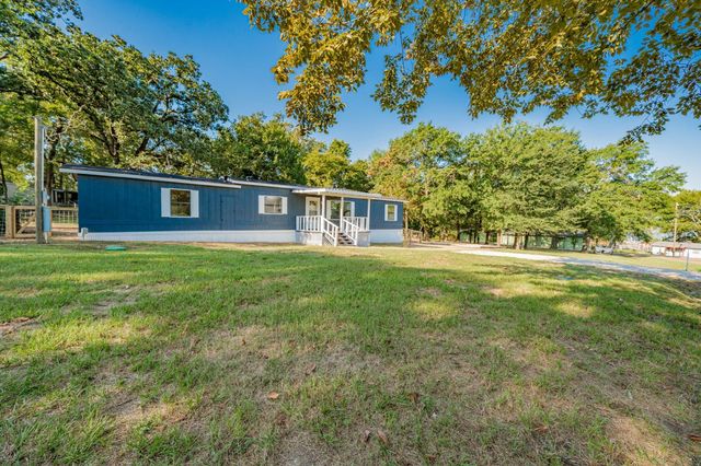 106 Creekwood Drive, Mabank, TX 75156