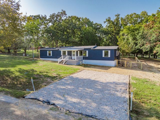 106 Creekwood Drive, Mabank, TX 75156